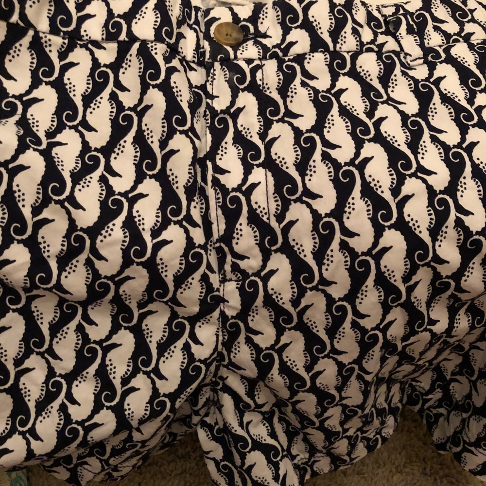 Seahorse shorts